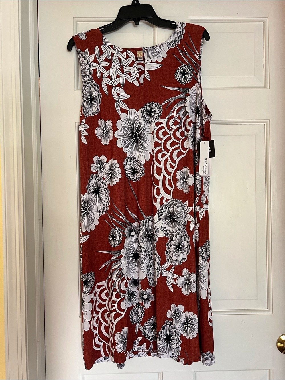 Studio One Rust Red Floral Sleeveless Midi Dress